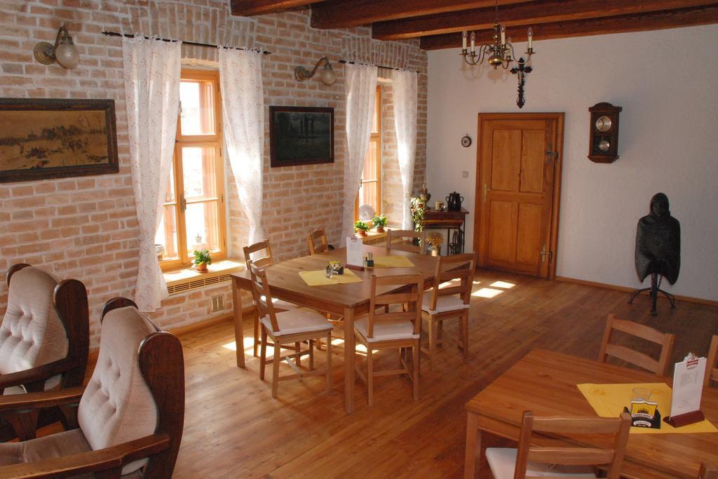Отель Rekreacni Areal Dvur Honetice Экстерьер фото